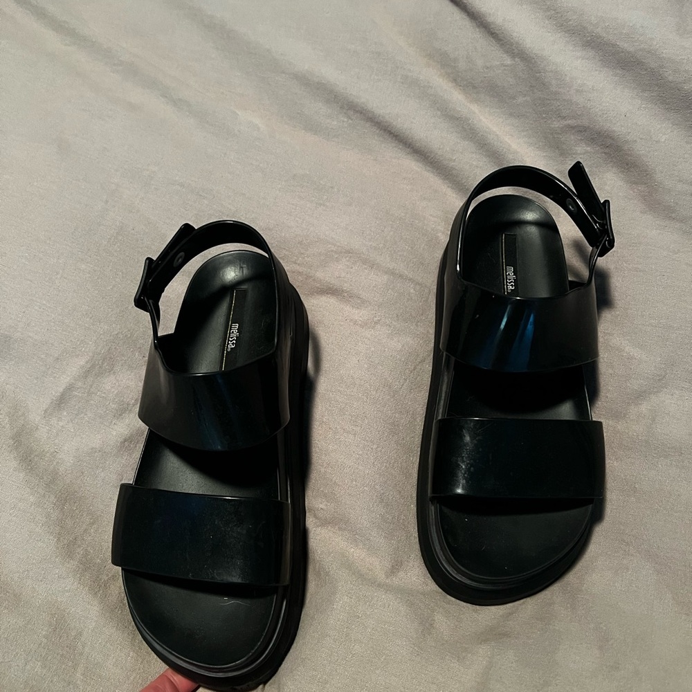 Melissa rubber black sandals with strap